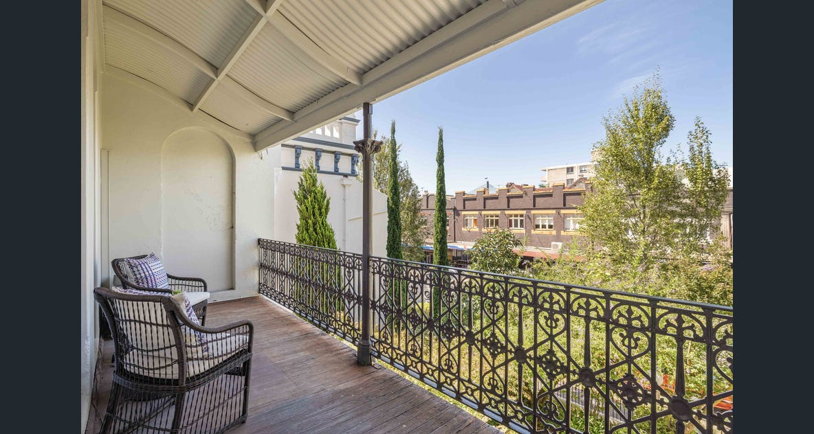 Ironwork balcony at Verona House